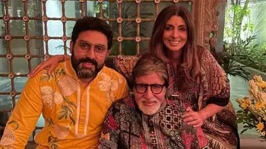 Amitabh Bachchan celebrates his 83rd birthday today — Know Why He Celebrates His Birthday Twice a year Amitabh Bachchan celebrates his 83rd birthday today — Know Why He Celebrates His Birthday Twice a year amitabh bachchan birthday sm Amitabh Bachchan celebrates his 83rd birthday today — Know Why He Celebrates His Birthday Twice a year